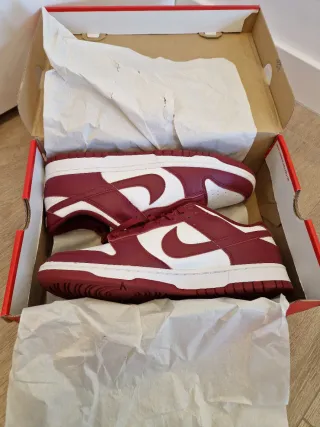 Nike Dunk Low Team Red Talla 47.5. Nuevas