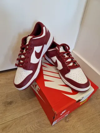 Nike Dunk Low Team Red Talla 47.5. Nuevas