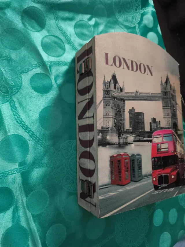 Colgador llaves y caja multiusos