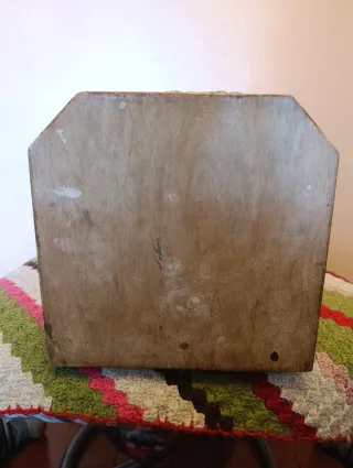 Escultura Cristo Rey entronizado