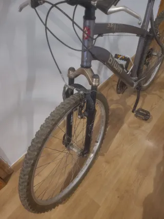 Bicicleta Montaña Btwin Gris 26 pulgadas