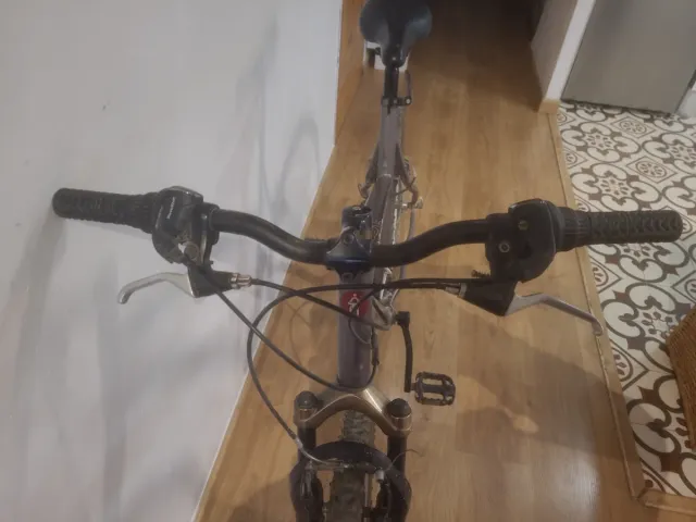 Bicicleta Montaña Btwin Gris 26 pulgadas