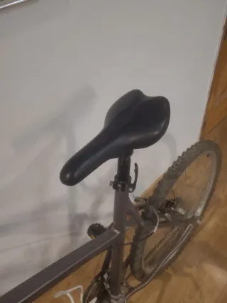 Bicicleta Montaña Btwin Gris 26 pulgadas