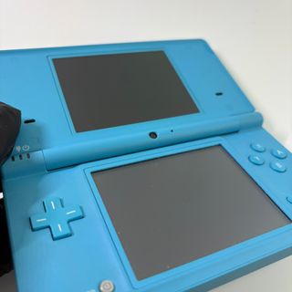 Nintendo DSi azzurro