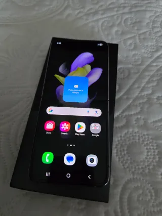 Samsung Galaxy Z Flip4 5G