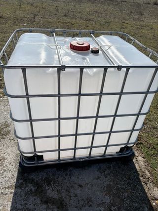 Bidones 1000L con jaula metálica