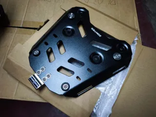 Baúl Zontes 45L + Soporte Zontes 703f