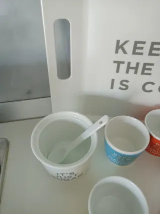 Set 6 Tazzine Caffè con Vassoio Keep Calm