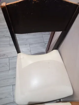 Sillas de comedor madera y polipiel beige