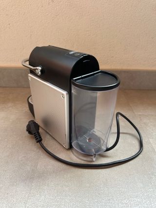 Cafetera Nespresso DeLonghi Pixie