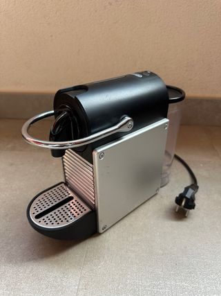 Cafetera Nespresso DeLonghi Pixie