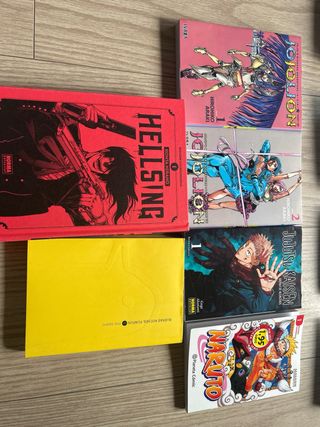 Mangas varios en español, pack o separado.