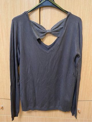 Jersey fino cuello pico con lazo espalda