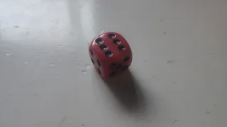 Meeples y dado para juegos de mesa