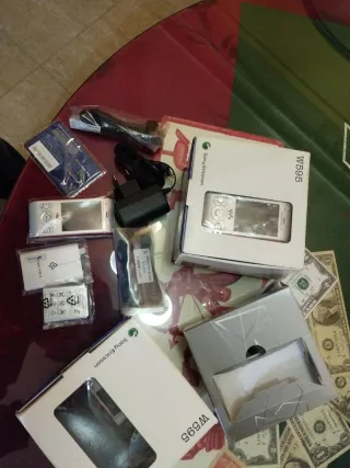 Telefono Sony Ericsson W595 Bianco