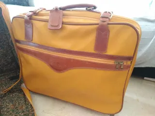 Juego Maletas Vintage Mostaza