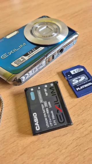 Cámara Casio Exilim EX-Z2 Azul/Plata