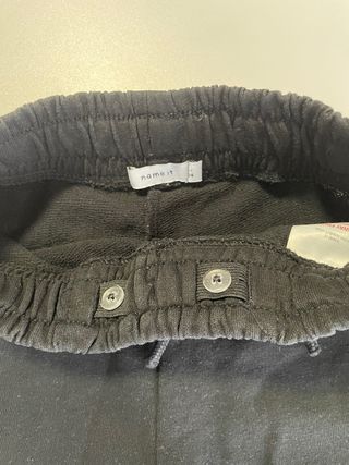 Bermudas negras con bolsillos