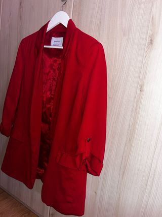 Americana Roja Stradivarius