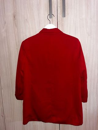 Americana Roja Stradivarius