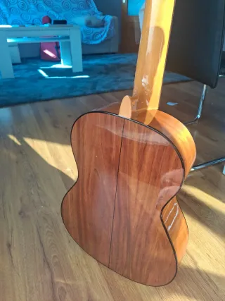 Guitarra española infantil marca ramirez