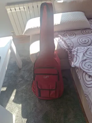 Guitarra española infantil marca ramirez