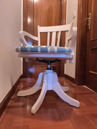 Silla  giratoria de escritorio madera con cojín