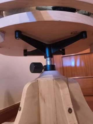 Silla  giratoria de escritorio madera con cojín