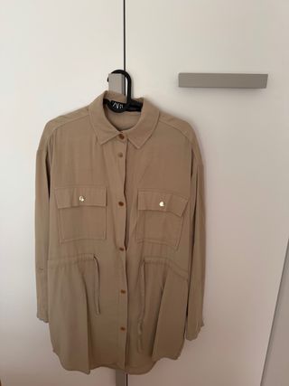 Vestido camisero Zara beige talla M