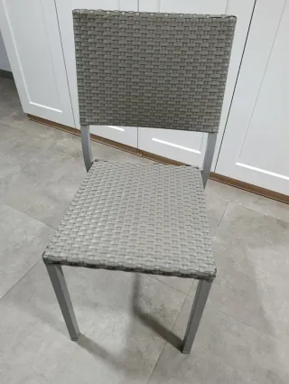 Silla de comedor/exterior gris