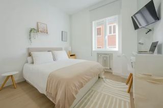 ALQUILER HABITACIÓN CHAMBERÍ