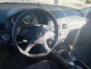 Mercedes-Benz Clase C 2010