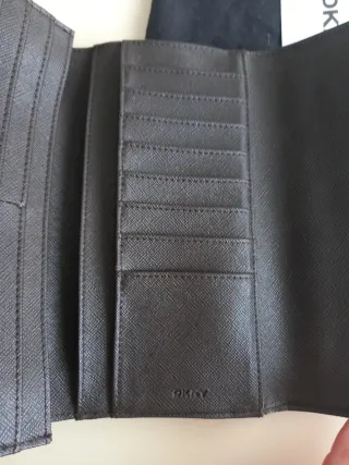 Cartera DKNY Beige y Marrón