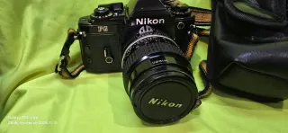 Nikon FG Cámara Analógica + Flash SB-18