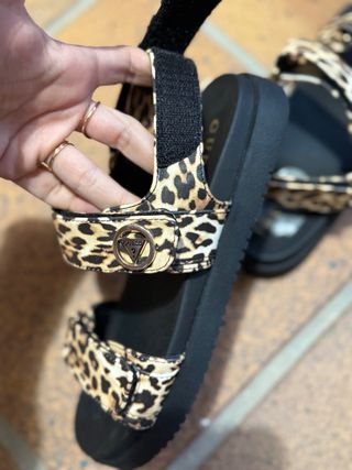 Sandalias Guess Leopardo Talla 37 Nuevas