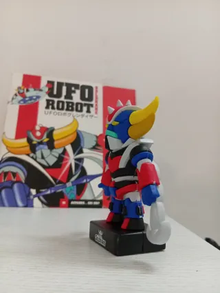 Figura Goldorak con DVD e Poster