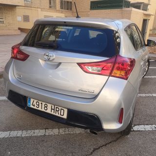 TOYOTA AURIS 2013