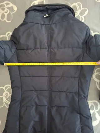 Cazadora acolchada Bershka marino oscuroT.XS