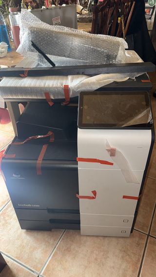 Impresora Konica Minolta Bizhub C250i