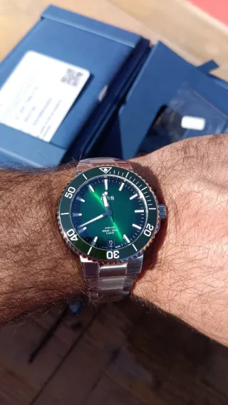 Oris Aquis Date Verde Calibre 400