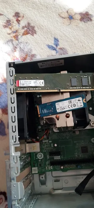 Torre Victus sin procesador lo demás tiene todos