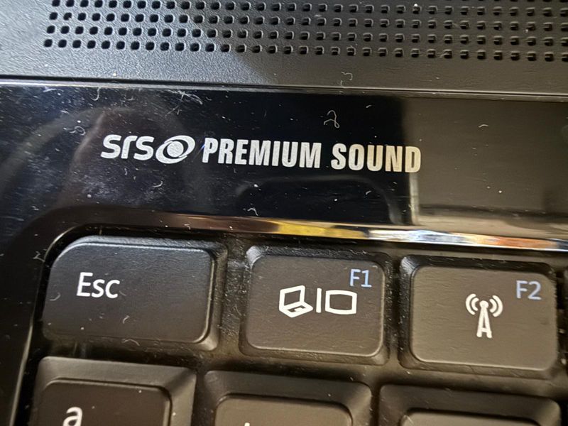 Dell Studio 1558 (PP39L) Portátil afbeelding 4
