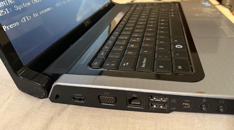 Dell Studio 1558 (PP39L) Portátil afbeelding 7