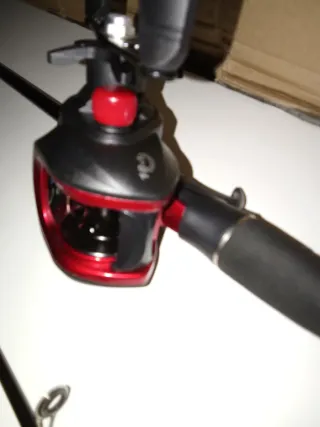 Caña de pescar y carrete con señuelos Nuevo