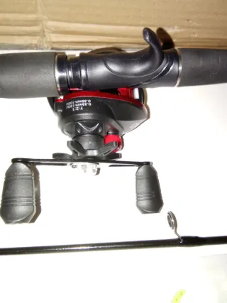 Caña de pescar y carrete con señuelos Nuevo