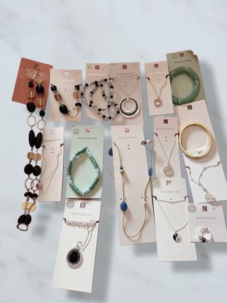 Lote 90 bijouterie nuova senza mai essere stata usata