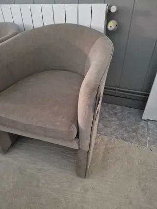 Dos butacas medianas