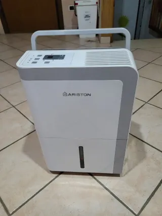 Deumidificatore Ariston Bianco/Grigio