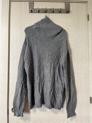 Jersey cuello vuelto gris