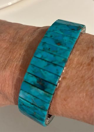 Bracciale elastico turchese e metallo